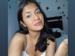 ArianithaXox Webcam Porno Live - Photo 18/21