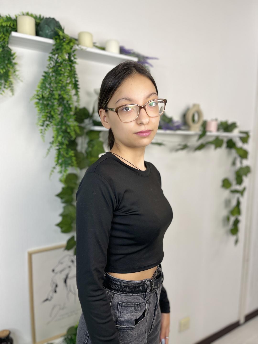 webcam model RaneeDerienzo from XloveCam webcam model RaneeDerienzo from XloveCam