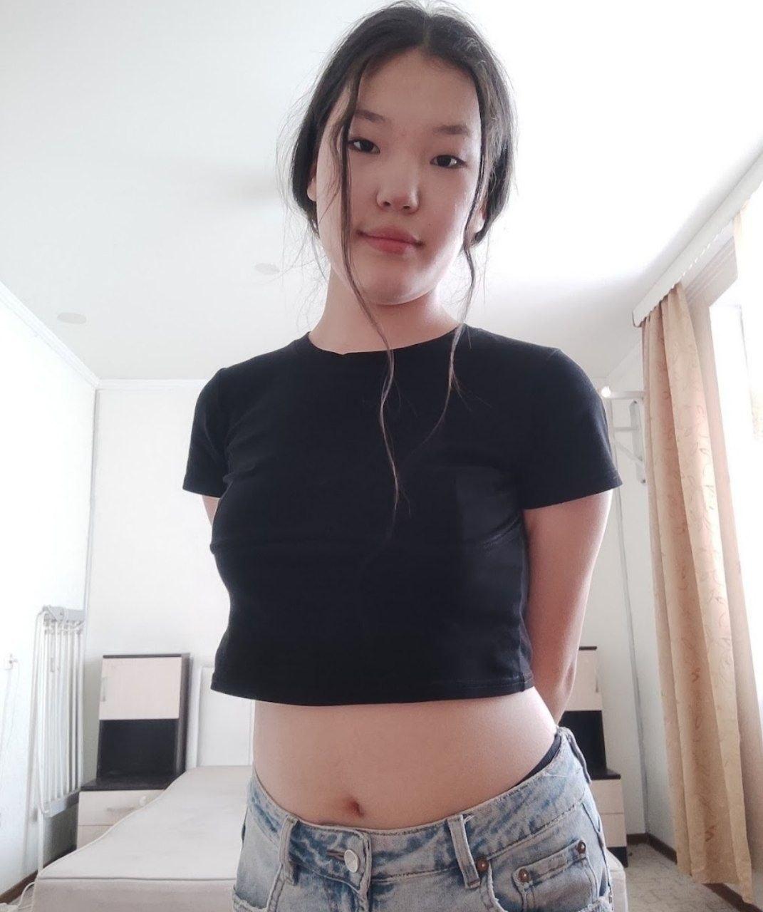 webcam model LibertyStclair from XloveCam webcam model LibertyStclair from XloveCam