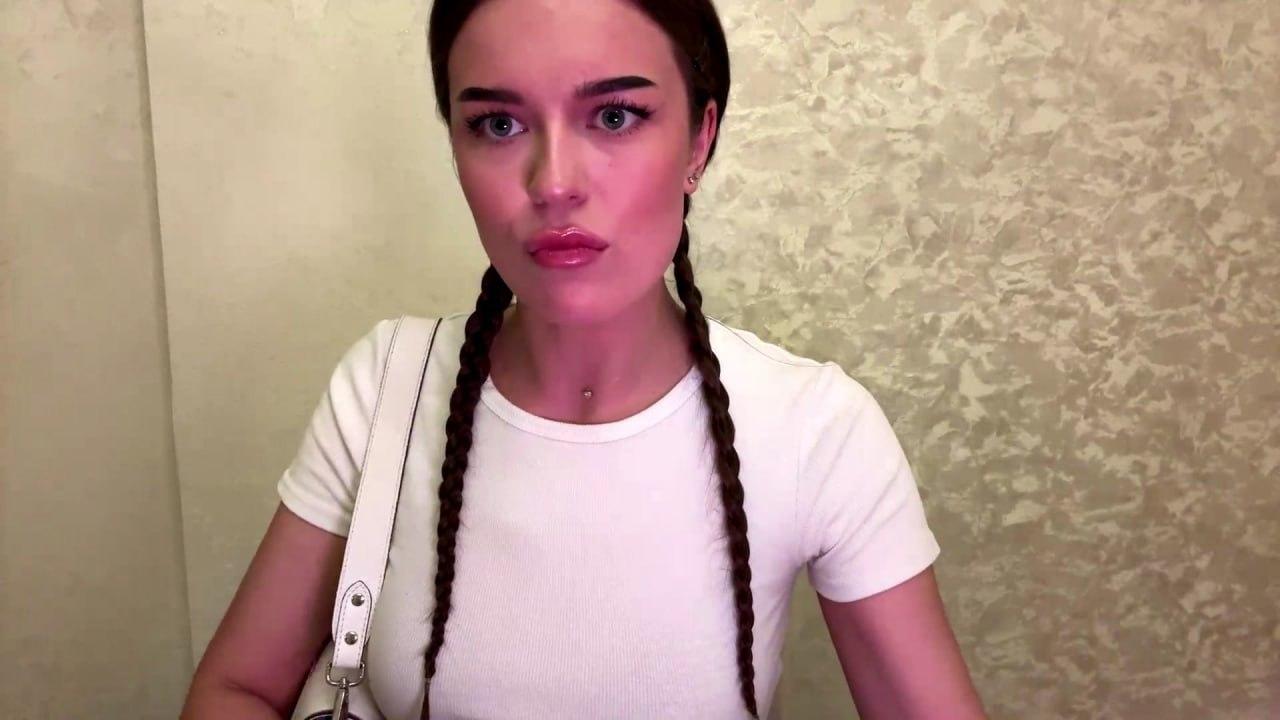 webcam model DrusillaMaiava from XloveCam webcam model DrusillaMaiava from XloveCam