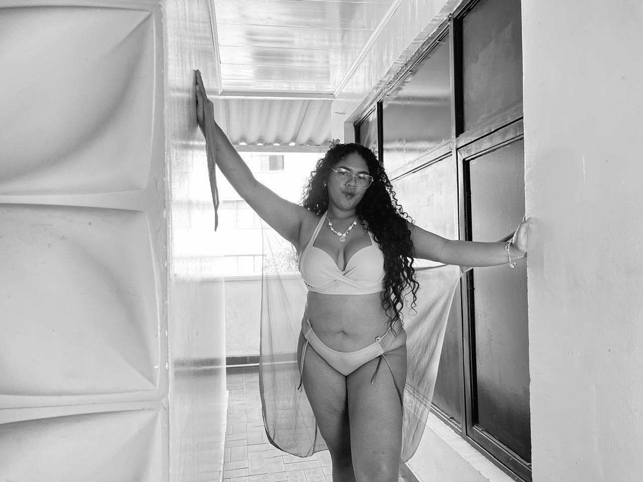 webcam model AshelyJenner from XloveCam webcam model AshelyJenner from XloveCam