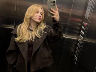 MariluChouinard Hot Liveshows - Photo 6/21