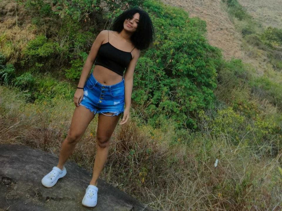 HornySweetEbony — live cam photo 1