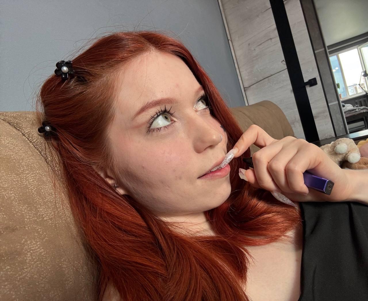 webcam model LilliamChevalier from XloveCam webcam model LilliamChevalier from XloveCam