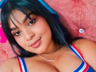MiaBlakeX Live Chat on XLoveCam