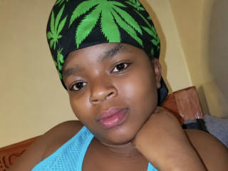 CeeEnn Image Gallery