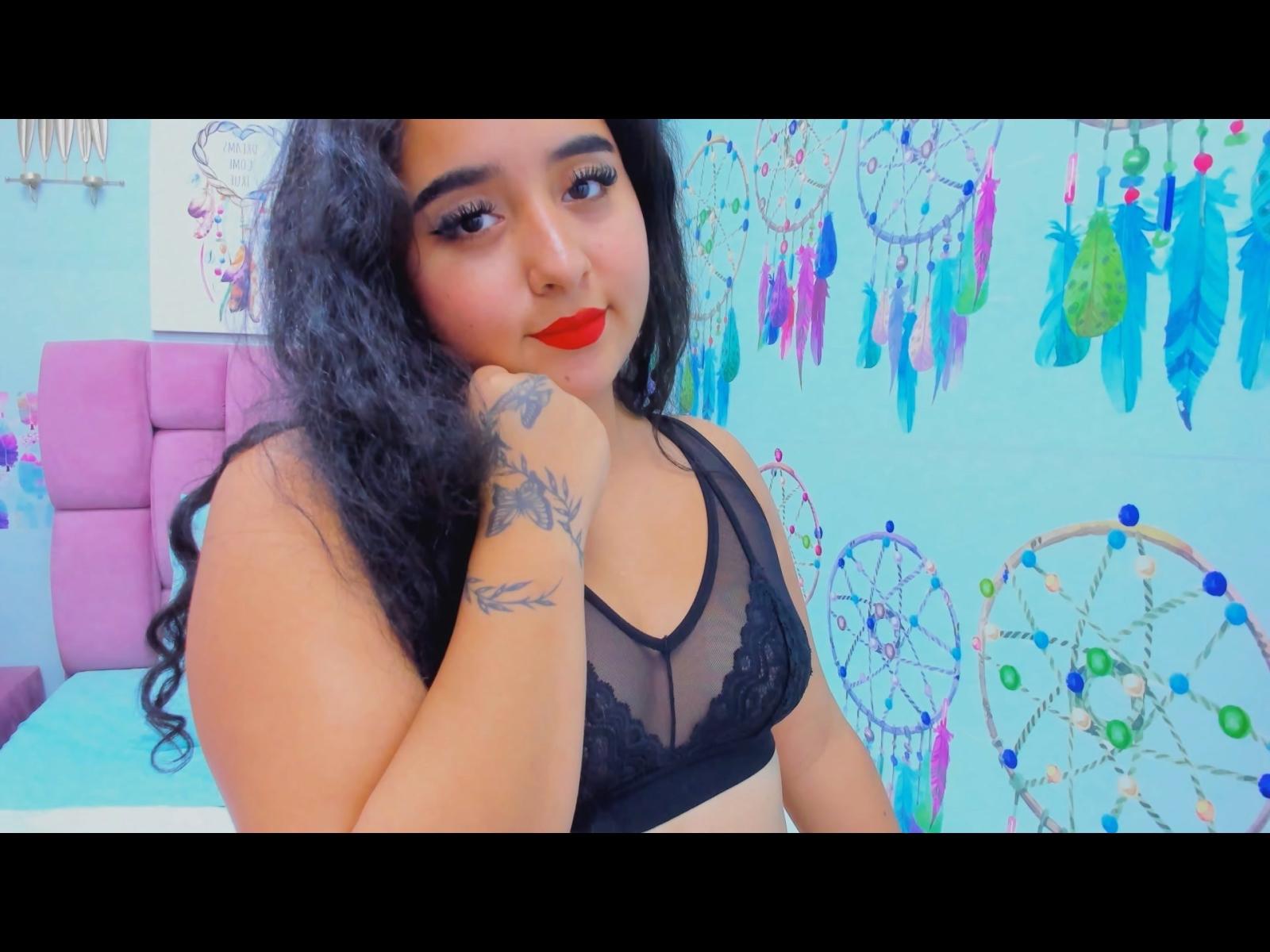 ScarletRoux — live cam photo 2