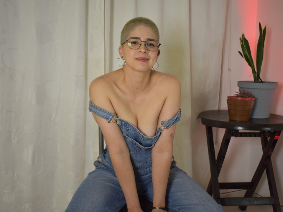 LaurensMorrison — live cam photo 3