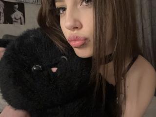 SimonneBrustkern Blowjob XXX Cams - Photo 7/21