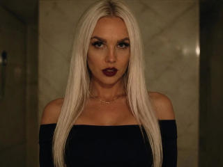MiaXXX-hot photo