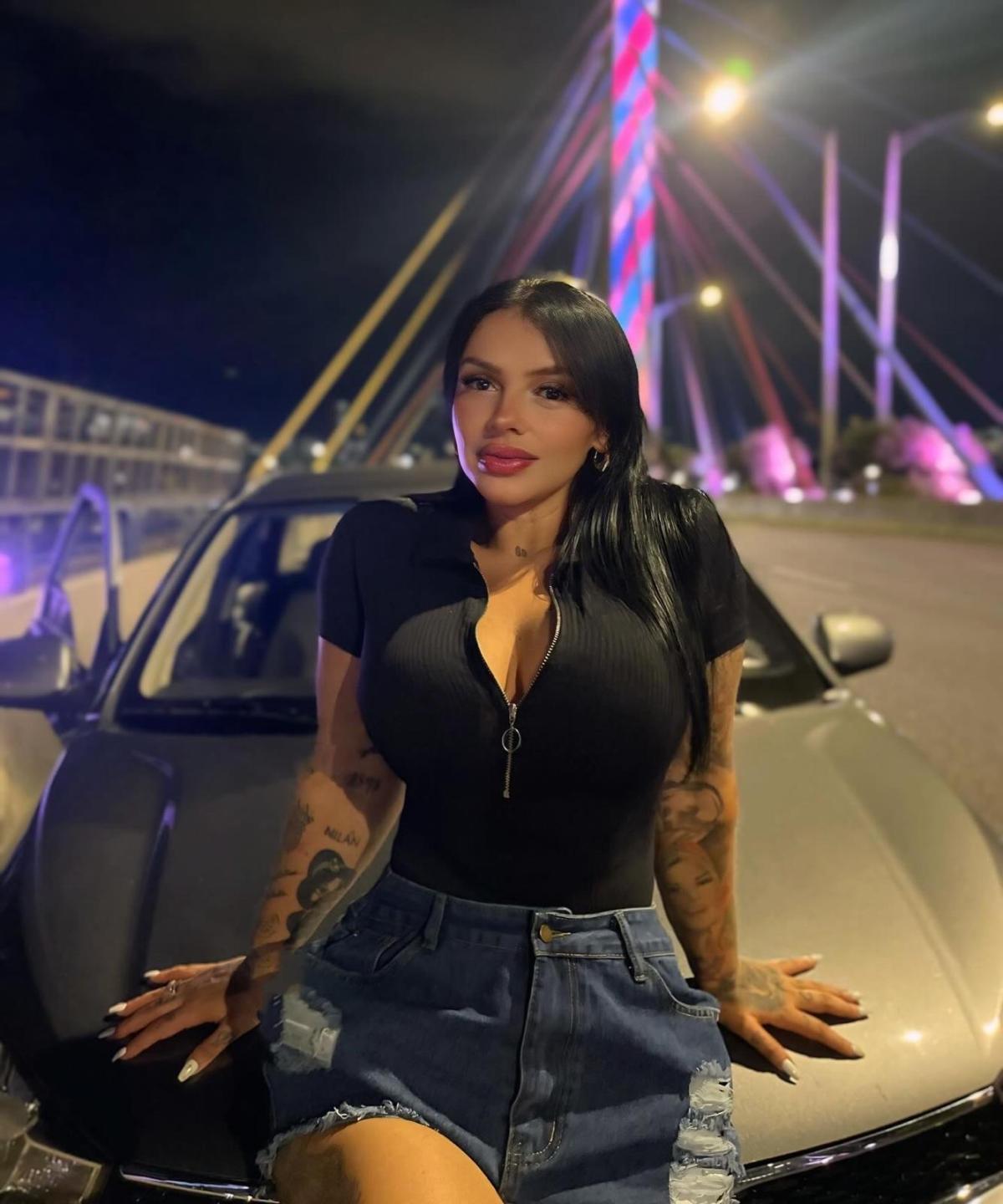 CarlaSuarez69 from XLoveCam