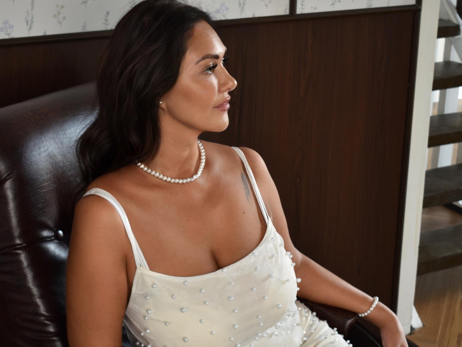 MilaUrban — live cam photo 3