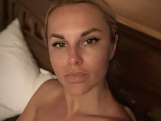 BelleLisaG Live Cam Porn - Photo 6/21