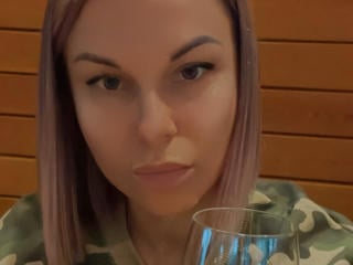 BelleLisaG Image Gallery