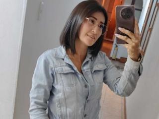 SharissWilliam Blowjob XXX Cams - Photo 15/21