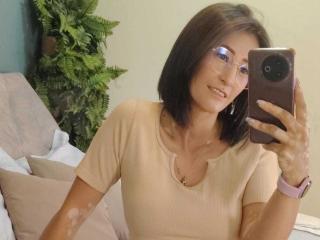 SharissWilliam Blowjob XXX Cams - Photo 7/21