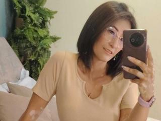 SharissWilliam Blowjob XXX Cams - Photo 6/21