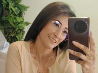 SharissWilliam Blowjob XXX Cams - Photo 5/21