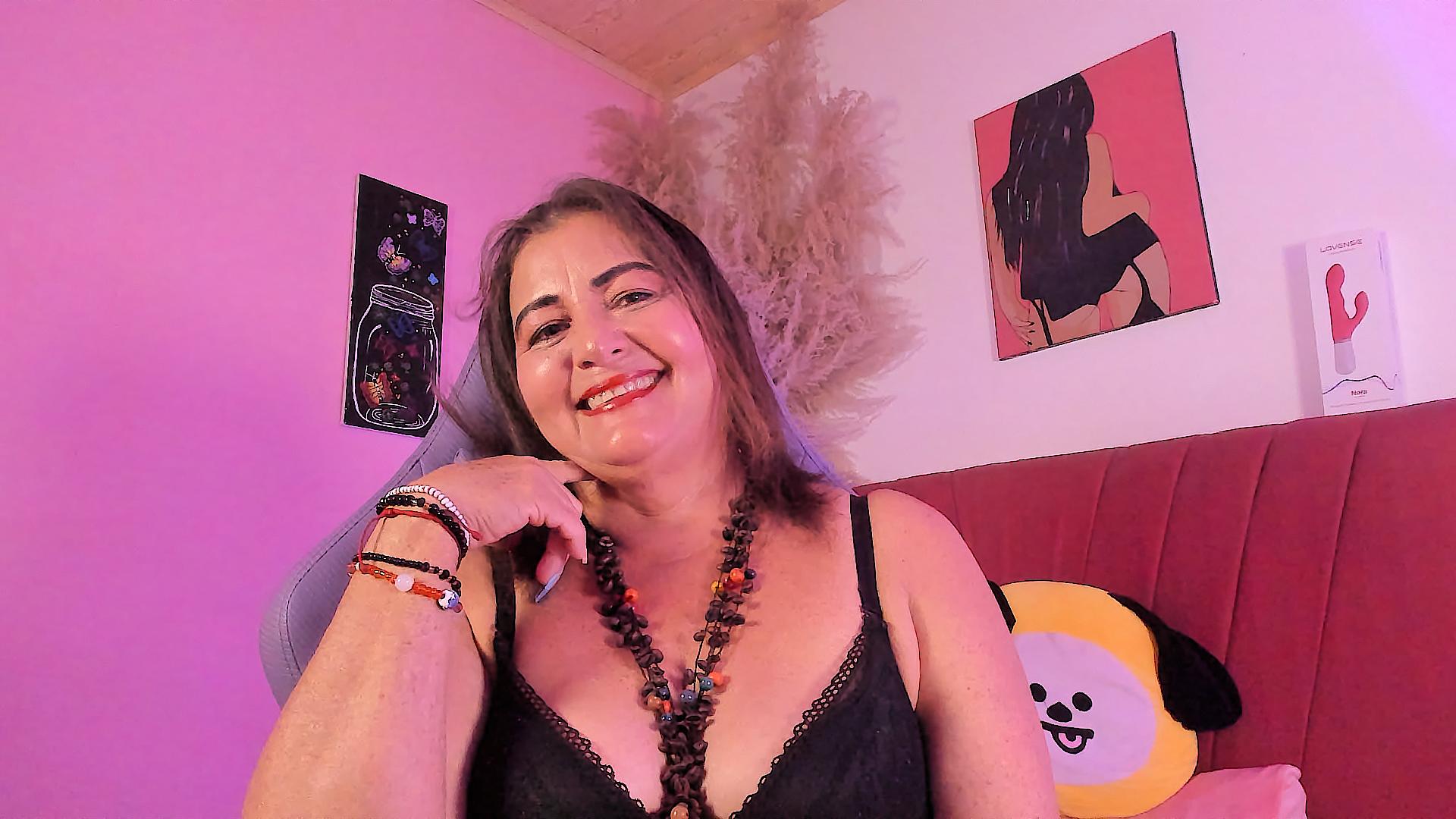 webcam model PalomaLombardi from XloveCam webcam model PalomaLombardi from XloveCam