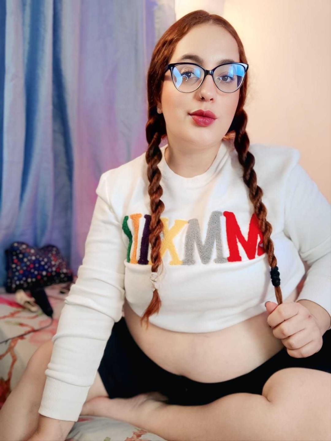 webcam model StacyMillerr from XloveCam webcam model StacyMillerr from XloveCam