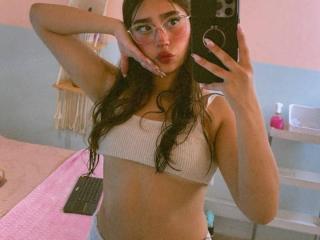 MelanyBlom Hot Liveshows - Photo 19/21