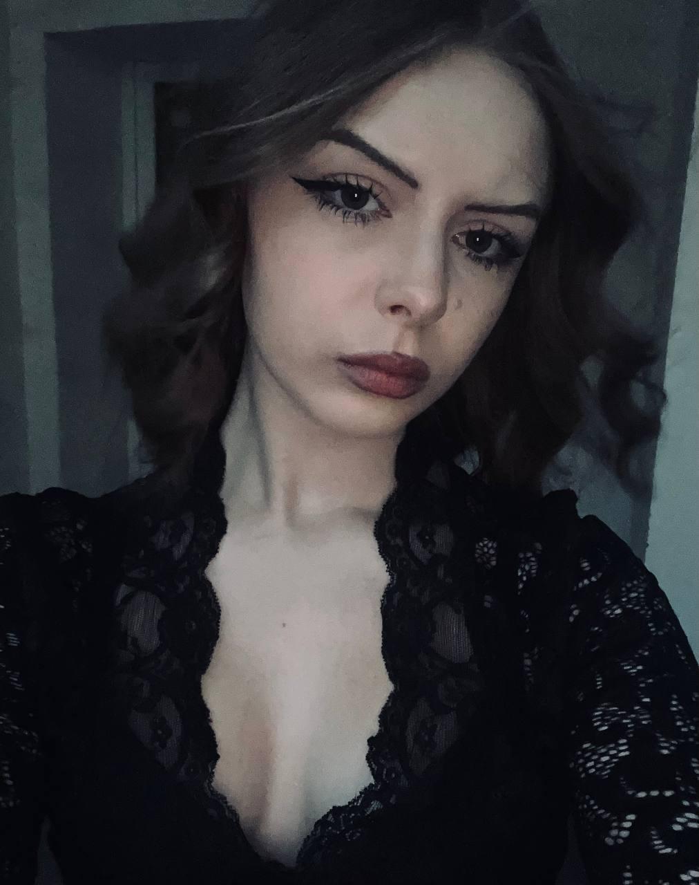 webcam model LourdesWhilby from XloveCam webcam model LourdesWhilby from XloveCam
