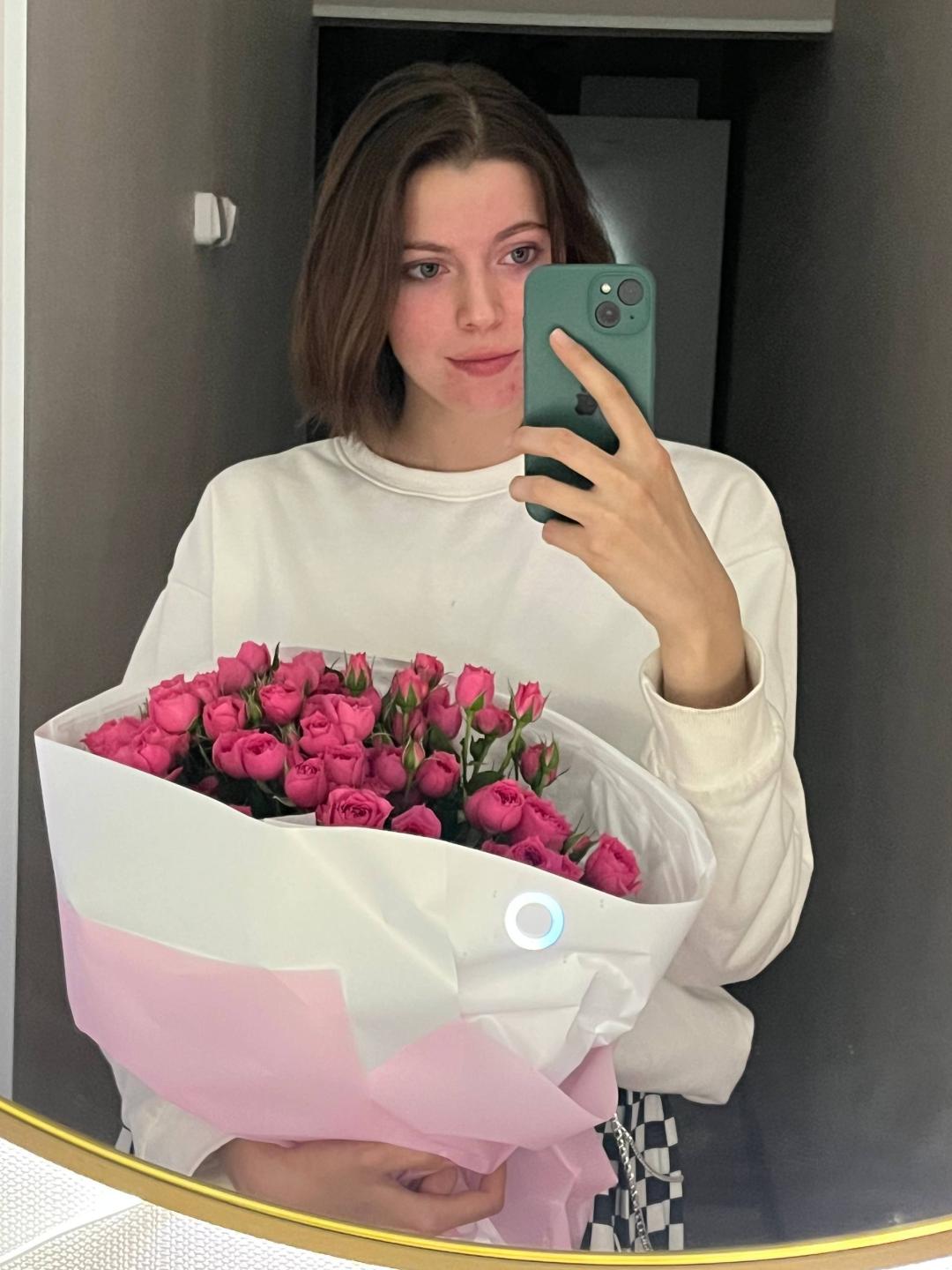 webcam model LoriKai from XloveCam webcam model LoriKai from XloveCam