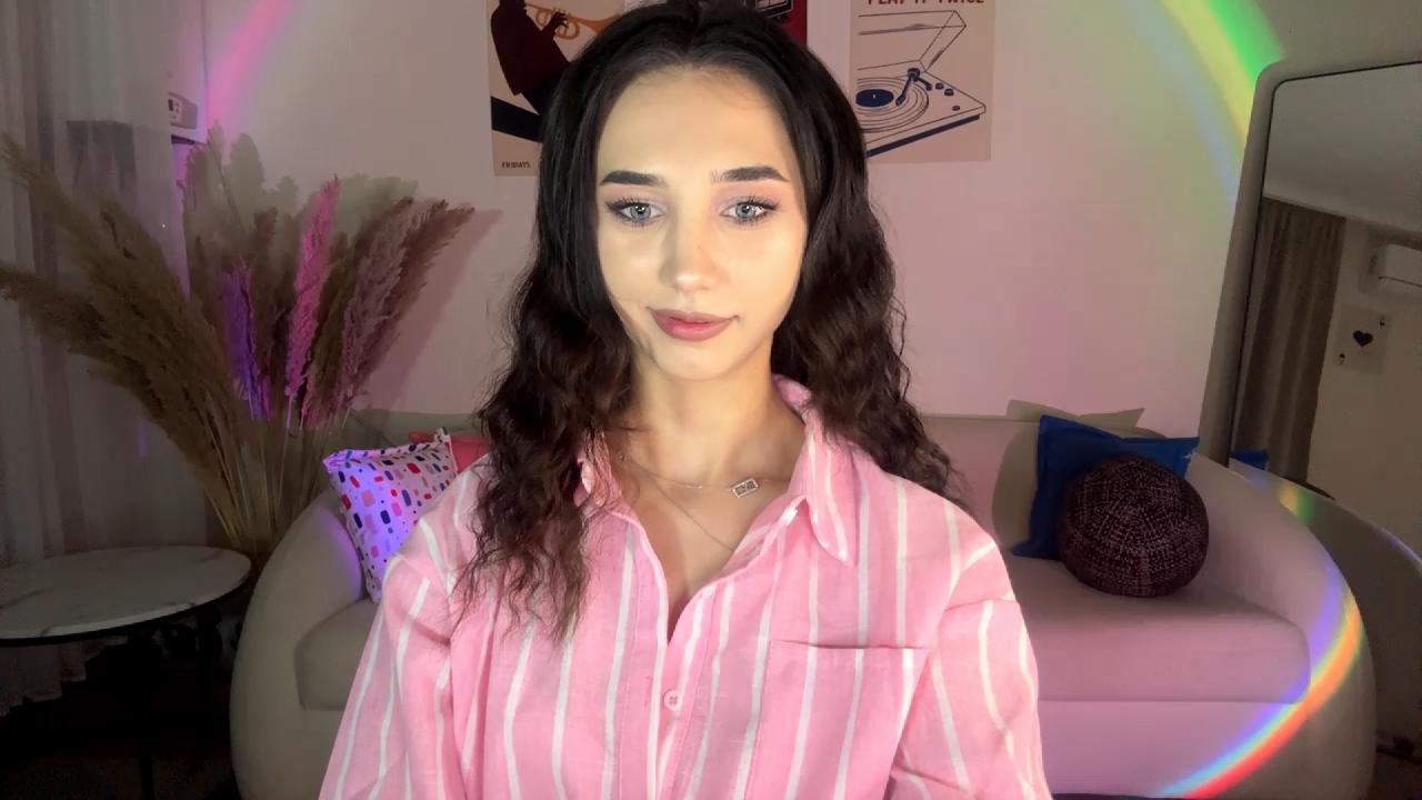 webcam model GeorgeneDeblois from XloveCam webcam model GeorgeneDeblois from XloveCam