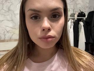 DelphaHerzfeld Live Chat on XLoveCam