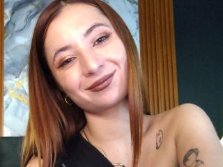Live Chat with LizzieAllen on XLoveCam