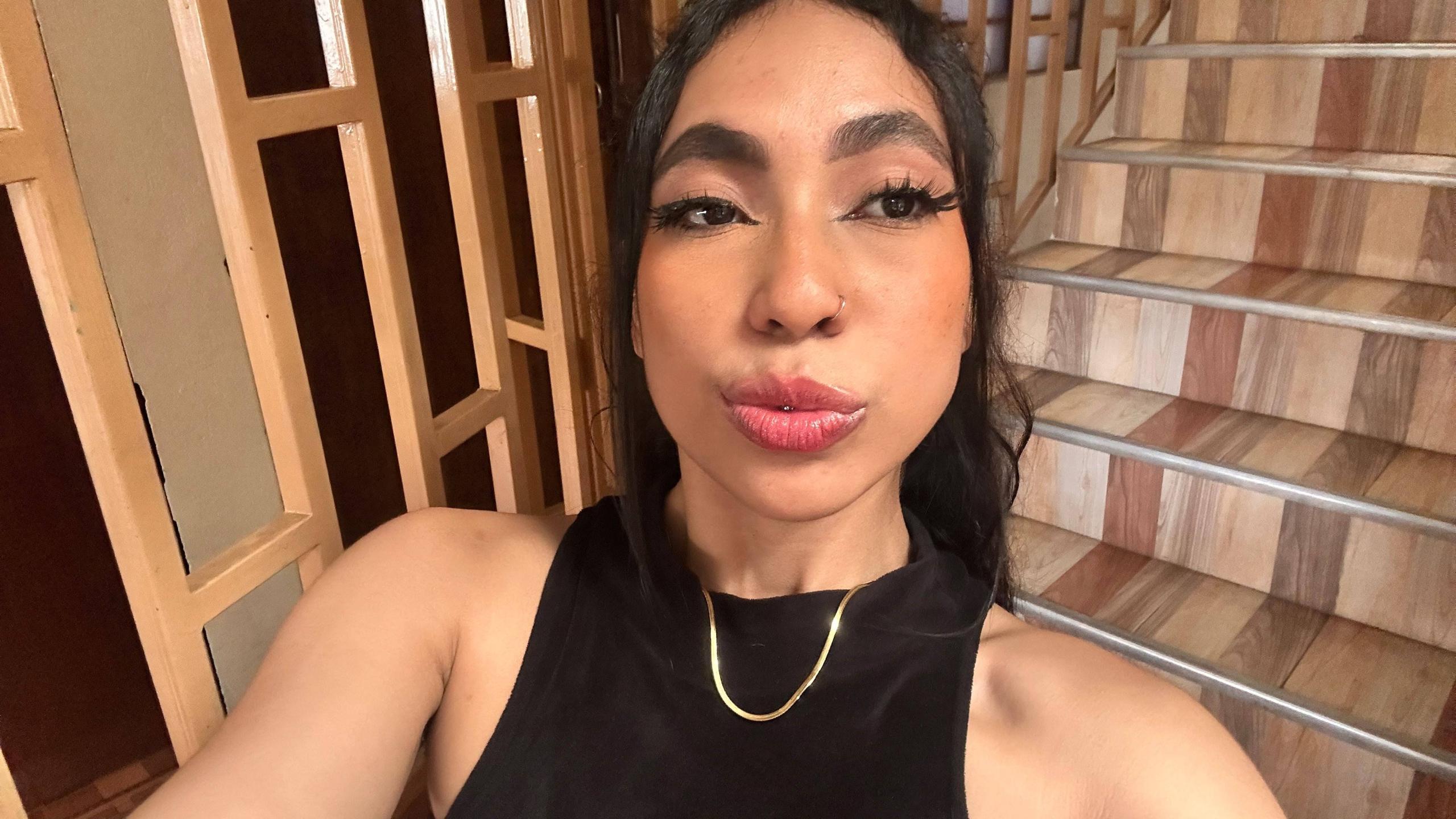 webcam model Angels69v from XloveCam webcam model Angels69v from XloveCam