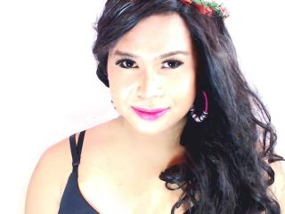 TransSweetDenise live cam model at XLoveCam