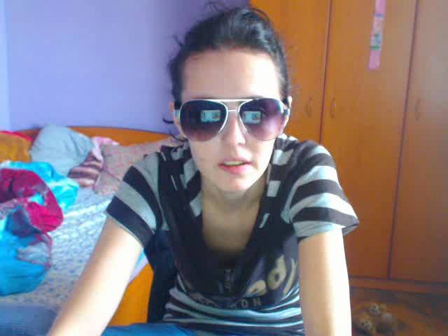 EyesShotForU — live cam photo 4