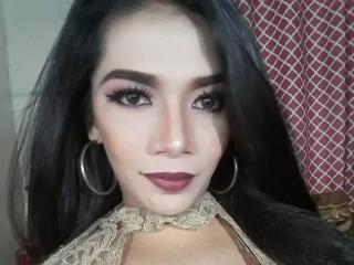 Watch  SapphireSAVANNA live on XLoveCam