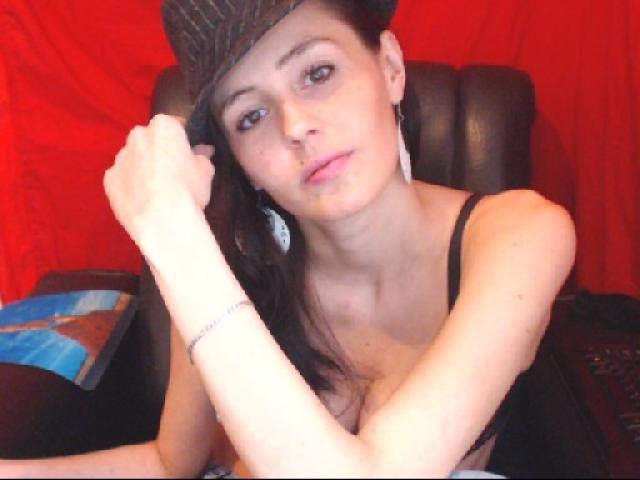 EyesShotForU — live cam photo 3