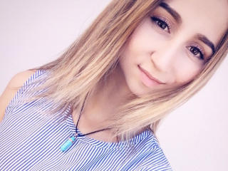 EvelinaMore - Live porn & sex cam - Img 9