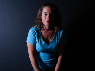 AlissaLust - Chat live xXx avec cette Divine jeune bombe sexy au physique gracieux sur le site XLove.com 