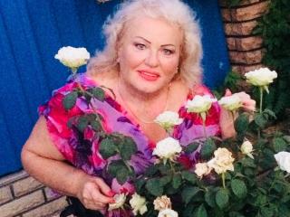 LoriKiss - Live chat x with a fat body Sexy mother 