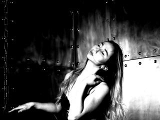 EvelinaMore - Live porn & sex cam - Img 19