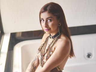 NiaQueenx - сексуальная веб-камера в реальном времени - 7553376