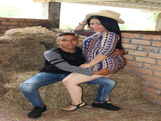 SpecialHotCpl - Show live exciting with this Female and male couple with muscular build 