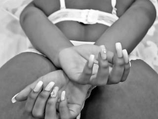 MarianColins - Show sex with this charcoal hair Hard young and sexy lady 