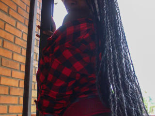 IlonaSky - chat online hot with this toned body Lady 