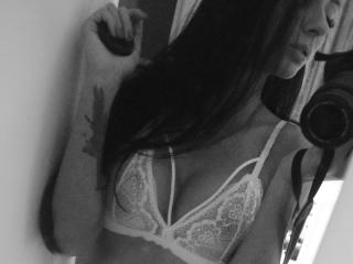 Watch MilenaX live on cam on XLoveCam