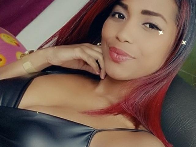 Cattyhotlove — live cam photo 4