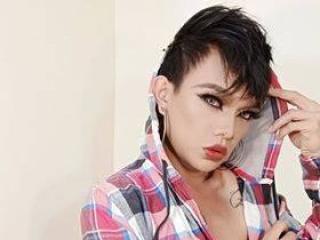 SkinnyLongHotDick live cam model at XLoveCam