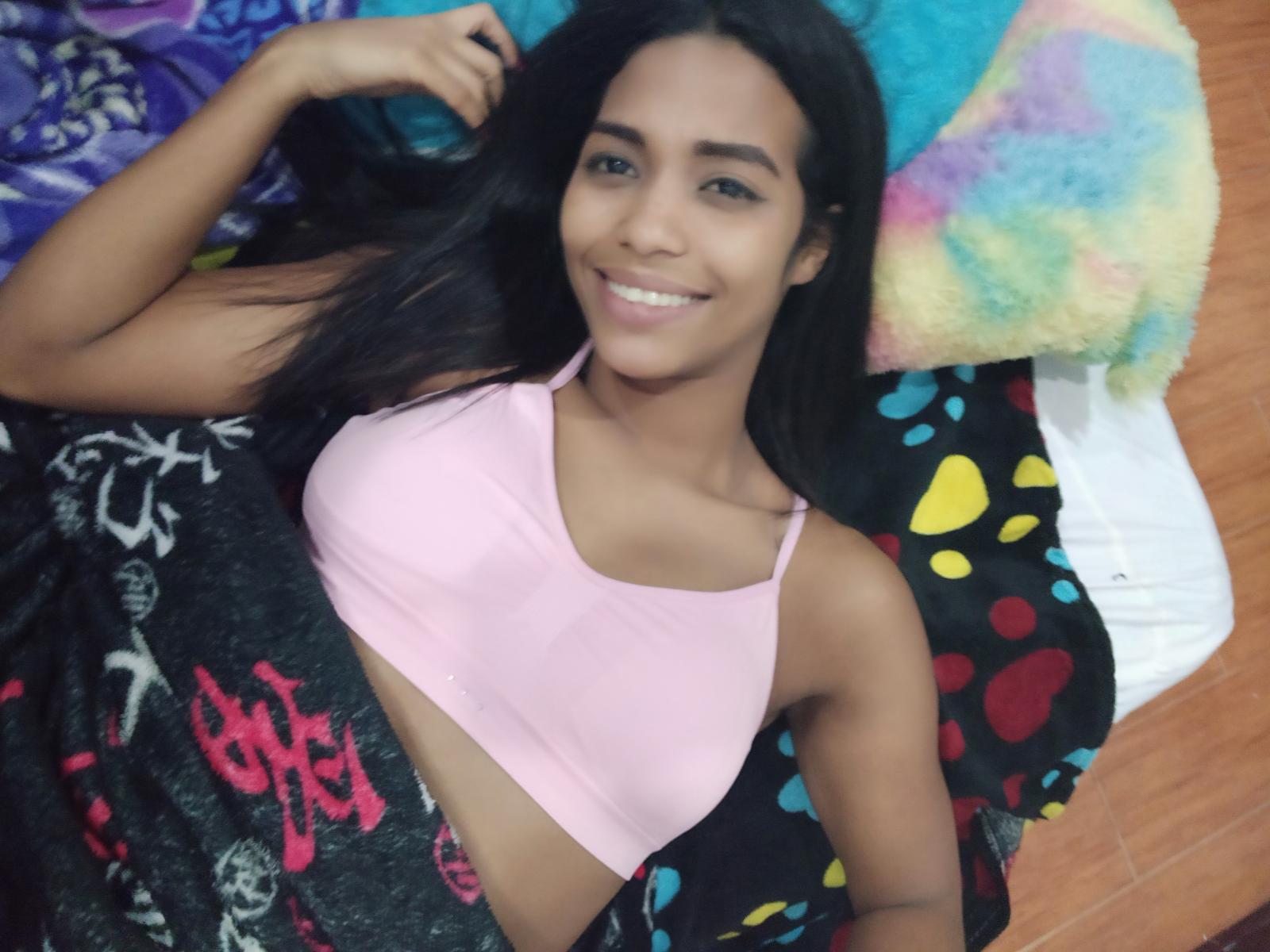 Cattyhotlove — live cam photo 2