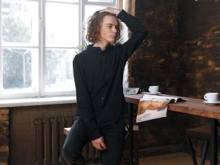 RobertWhites - Live Sex Cam - 8532400