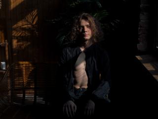 RobertWhites - Live Sex Cam - 8532404