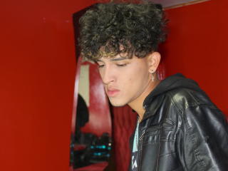 Roustering - Live sexe cam - 8691808